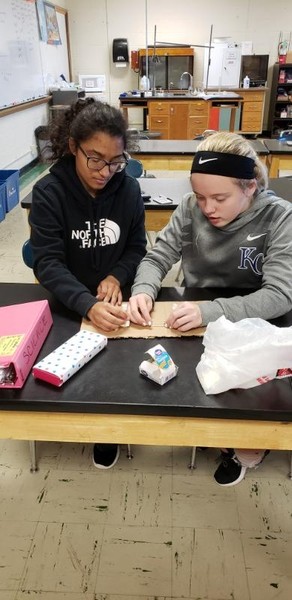 8th Grade Constructs Earth Quake Resilient Homes